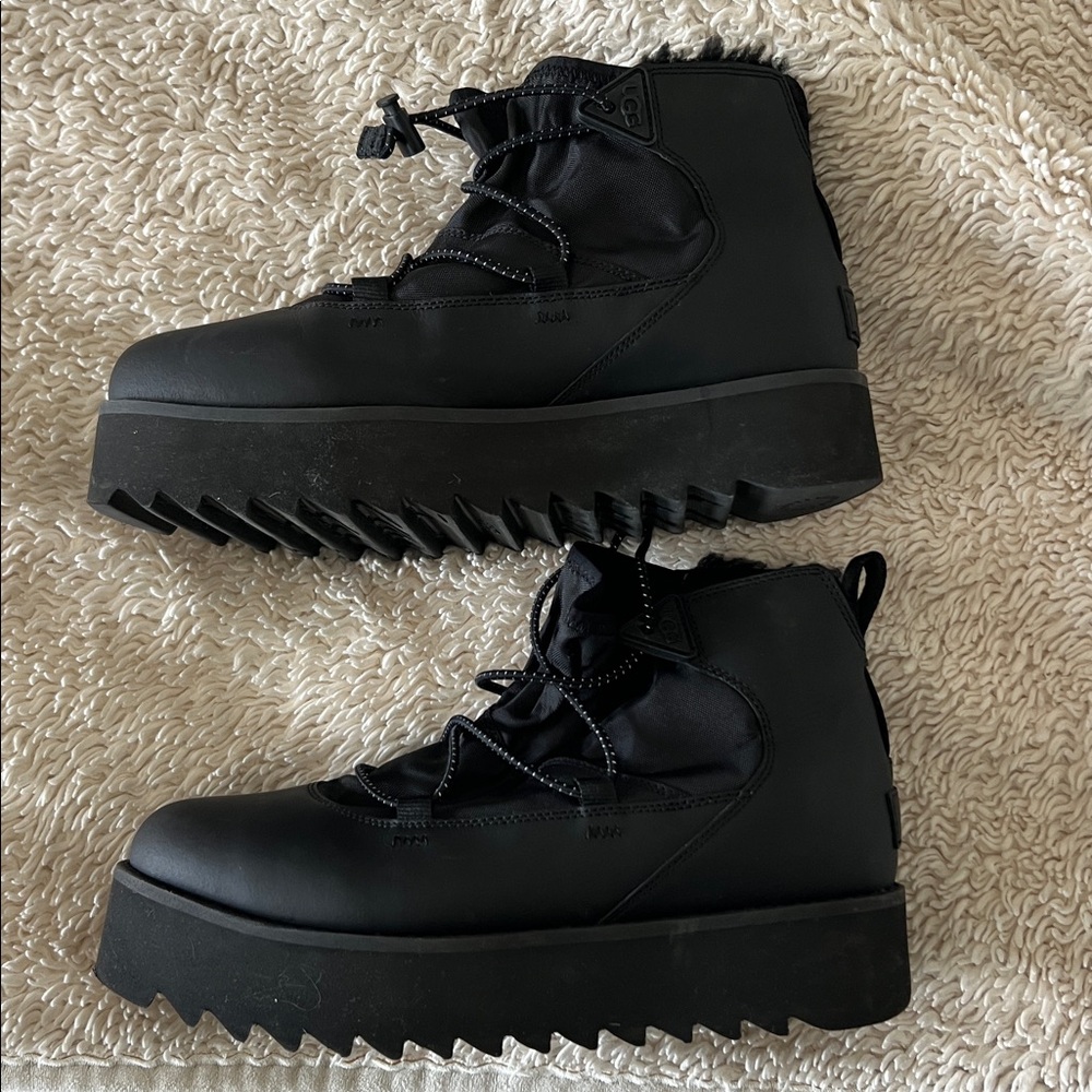 Ugg Classic Rising Toggle Platform Boots - Picture 5 of 6